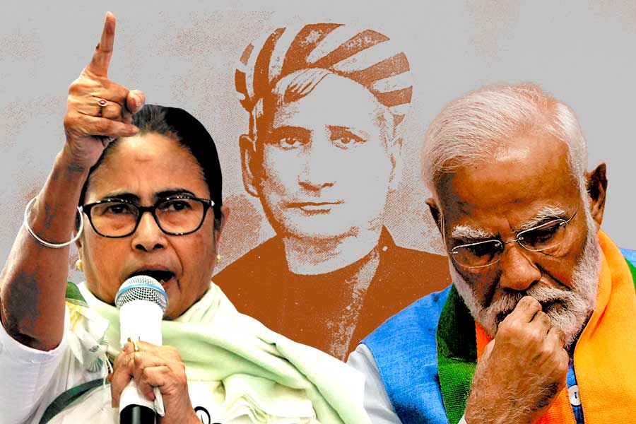 ‘মনে হচ্ছে শ্যামদা, হরিদা’, মোদির মুখে ‘বঙ্কিমদা’ শুনে মমতা বললেন, ‘নাকখত দেওয়া উচিত’