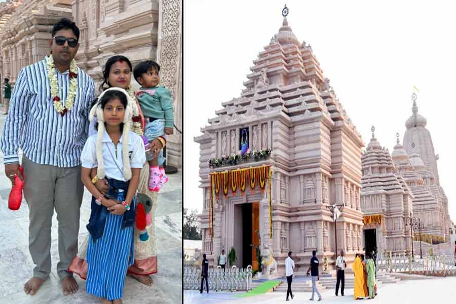 দিঘার জগন্নাথধামে কোটিতম দর্শনার্থী কলকাতার খুদে কাকলি, উচ্ছ্বসিত বাবা-মা