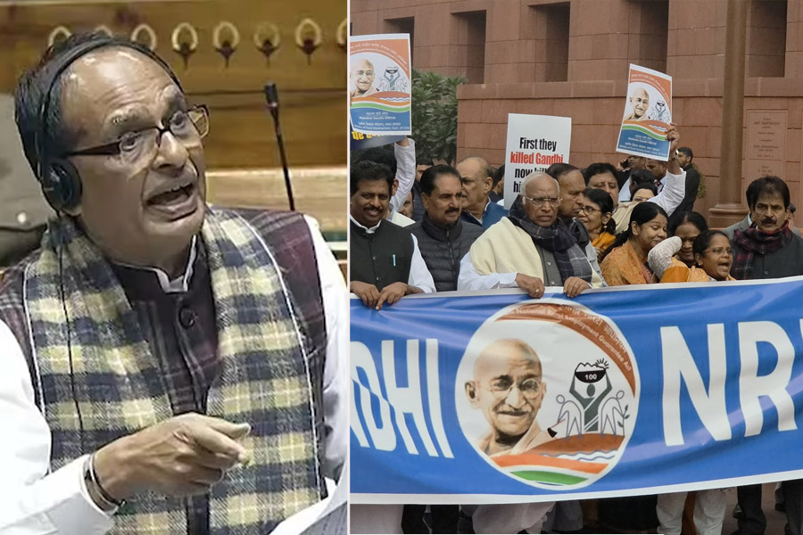 বিরোধী বিক্ষোভ উড়িয়ে লোকসভায় পাশ ‘জি রাম জি’ বিল, ‘গান্ধীহীন’ হওয়ার পথে ১০০ দিনের কাজ