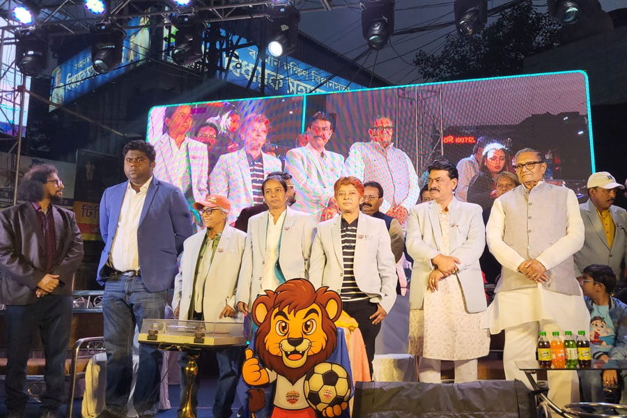 খেলবে মোহনবাগান-মহামেডান, জমকালো উদ্বোধন ভদ্রেশ্বর গোল্ড কাপের ম্যাসকট-থিম সংয়ের
