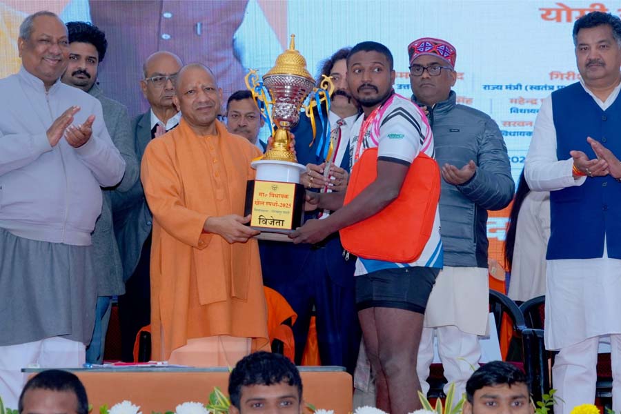 উত্তরপ্রদেশের প্রতিটি বিভাগীয় সদরে স্পোর্টস কলেজ তৈরি হবে, বড় ঘোষণা যোগীর