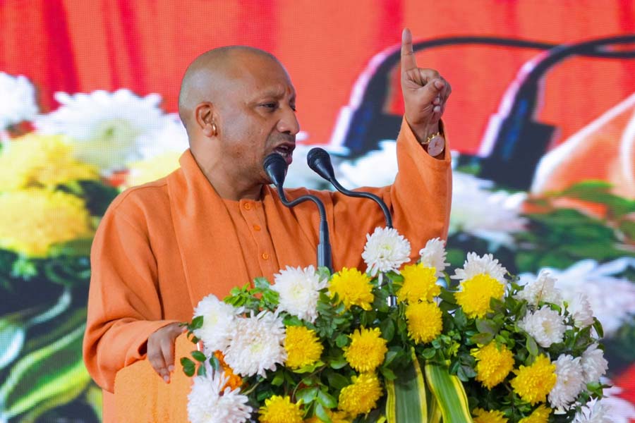 রাজস্ব ও কর্মসংস্থানে রেকর্ড গতি, উত্তরপ্রদেশে সফল যোগী আদিত্যনাথের নয়া আবগারি মডেল