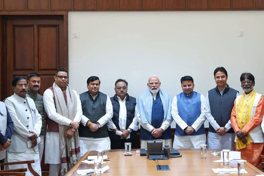 PM Narendra Modi meets Bengal BJP MPs in Delhi
