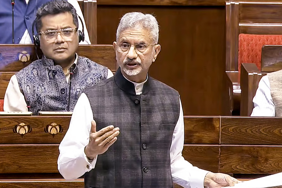 চলতি বছরে কতজন ভারতীয়কে বিতাড়িত করেছে আমেরিকা? সংসদে জানালেন জয়শংকর