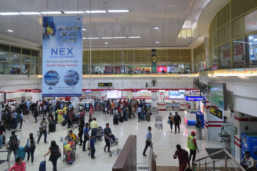 Iran War : airfares are increasing, টourists visiting North Bengal and Sikkim are in trouble