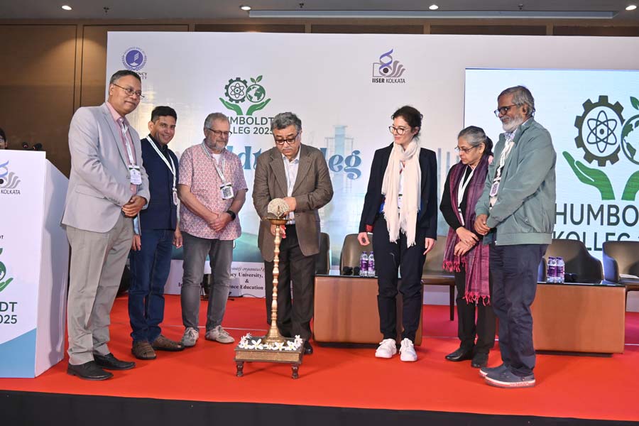 ৭ বছর পর ভারতে ফিরল হামবোল্ট কলেগ, ৩ দিনের আন্তর্জাতিক বিজ্ঞান সম্মেলন উলুবেড়িয়ায়