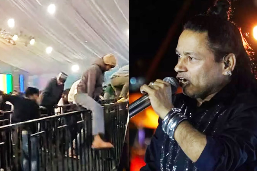 ব্যারিকেড ভেঙে উন্মত্ত জনতার ‘পাশবিক আচরণ’, কনসার্ট থামিয়ে ক্ষোভ উগড়ালেন কৈলাস খের