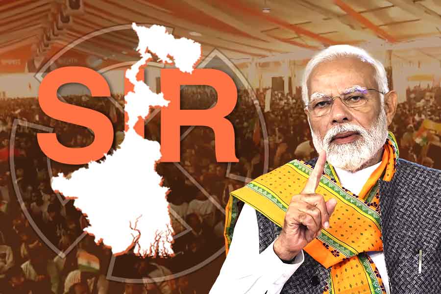 ‘অনুপ্রবেশকারী বাঁচাতেই SIR বিরোধিতা’, বিহারের সঙ্গে তৃণমূলের ‘জঙ্গলরাজ’কে মেলালেন মোদি