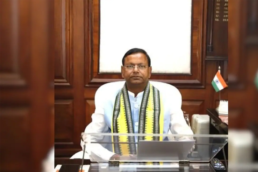 উত্তরপ্রদেশে ভিতর থেকে বিজেপিকে খেয়ে ফেলছে ‘জাতের পোকা’, বৈঠক ফরমান রাজ্য সভাপতির