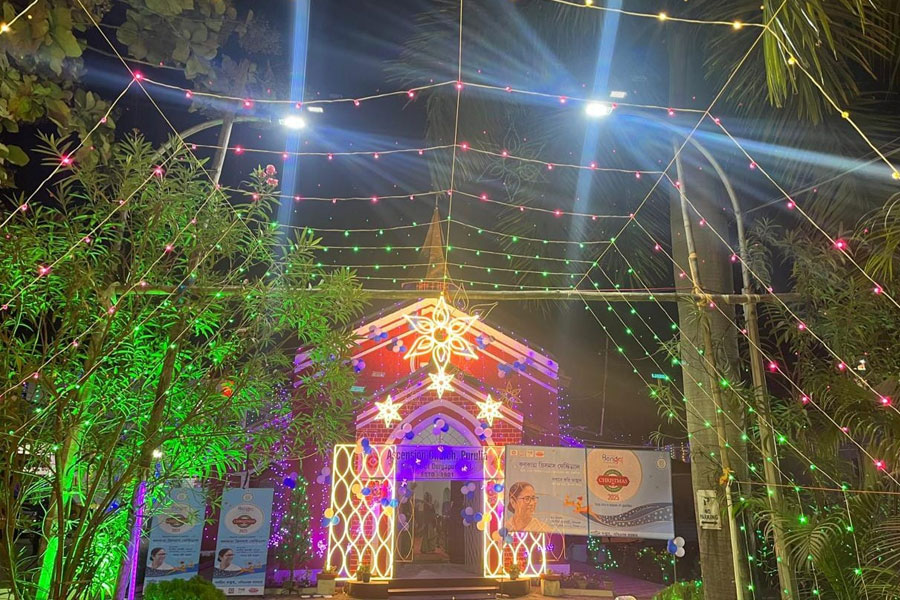 Tourists flock to Purulia on Christmas
