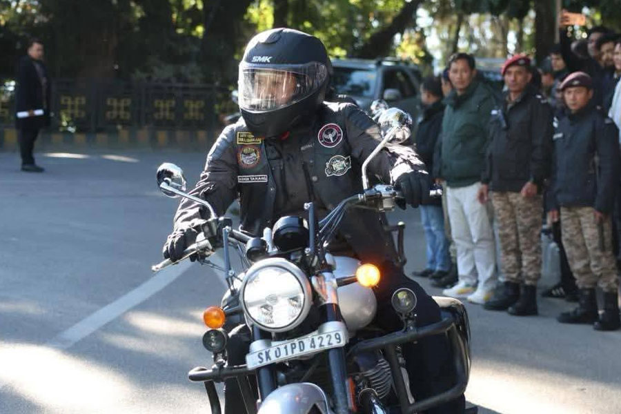 Tourists begin thrilling journey to Sikkim's Cho-La and Dok-La Pass battlefields