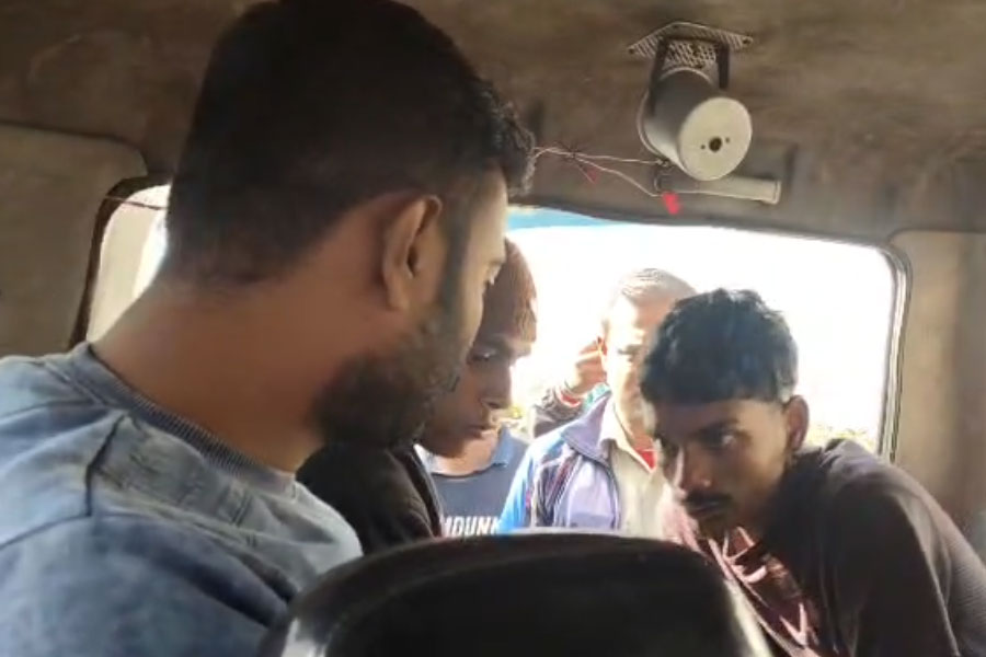 2 Bangladeshi infiltrators arrested in Jalpaiguri