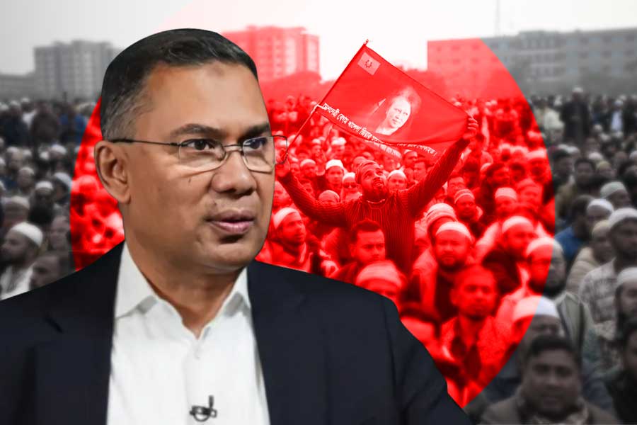 খালেদার ‘জানাজা’য় লোকারণ্য, ‘মায়ের জন্য দোয়া করবেন’, আবেগঘন ভাষণ তারেকের
