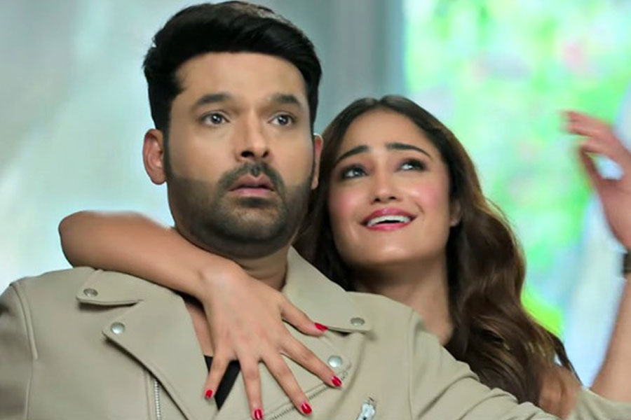 ‘কপিলের পা সবসময় মাটিতে থাকে’, ‘কমেডি কিং’-এর সঙ্গে কাজের অভিজ্ঞতা জানালেন ত্রিধা