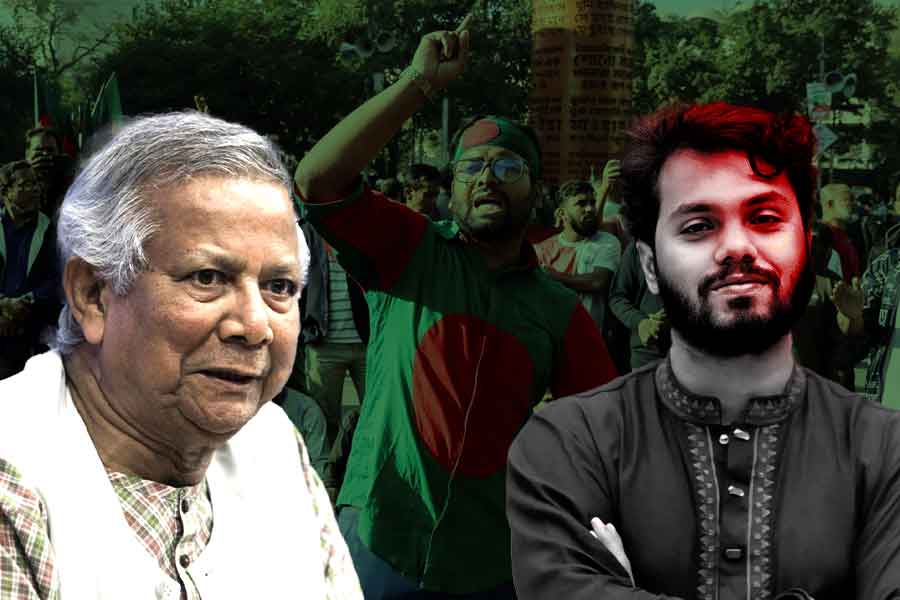‘ভারতীয়দের ওয়ার্ক পারমিট বাতিল হোক’, হাদি হত্যায় ইউনুসকে ২৪ দিনের চরমসীমা ‘ইনকিলাবের’