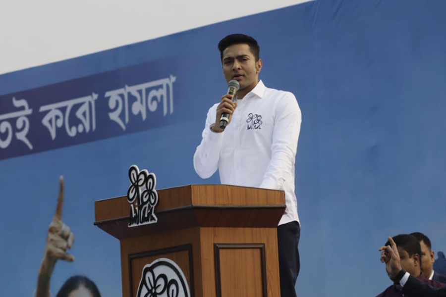 ‘শক্ত ঘাঁটি’ বারুইপুর থেকেই কেন কর্মসূচি শুরু? কারণ ব্যাখ্যা করে টার্গেট বেঁধে দিলেন অভিষেক