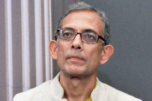 ভারতে বিনিয়োগ কমার নেপথ্যেও বিভাজনের রাজনীতি! অর্থনীতি নিয়ে উদ্বিগ্ন নোবেলজয়ী অভিজিৎ বিনায়ক