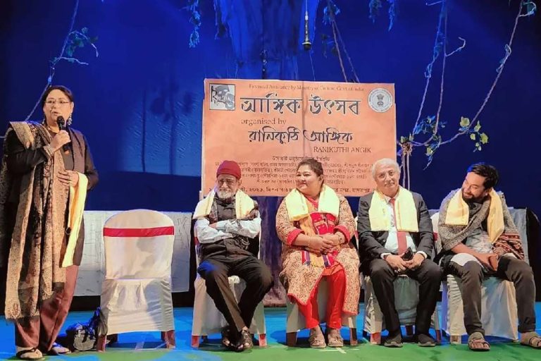 ফিরল বাদল সরকারের স্মৃতি, বিভাস-পৌলোমীদের ডাকে নাট্য-ঐক্যের সুর যাদবপুরে