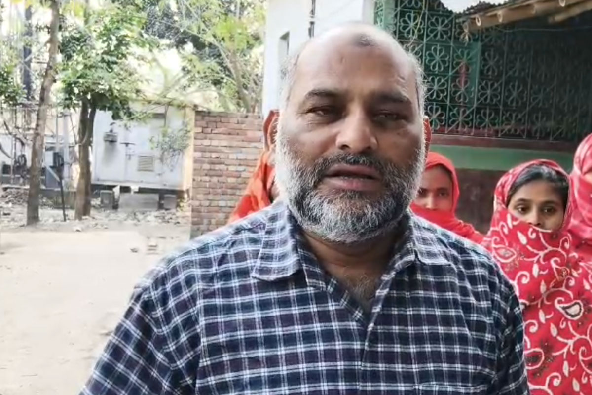 সামশেরগঞ্জে বিএলওকেই শুনানির ডাক! হতবাক শিক্ষক বলছেন, ‘সব নথিই তো দিয়েছি’