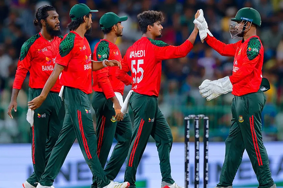 মুখেই আড়ম্বর! টি-টোয়েন্টি বিশ্বকাপের জন্য ১৫ সদস্য দল ঘোষণা বাংলাদেশের