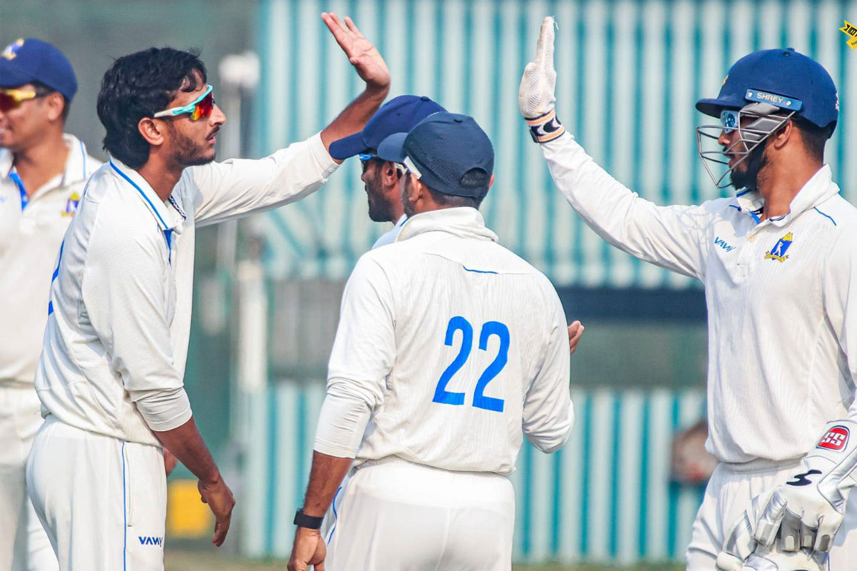 দশে ‘এগারো’ পারফরম্যান্স শাহবাজের, হরিয়ানাকে উড়িয়ে রনজির গ্রুপ শীর্ষে বাংলা