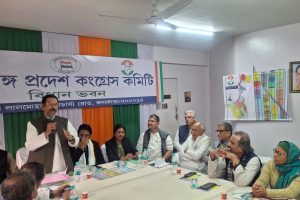 বিজেপিই মূল শত্রু! রাজ্যে কংগ্রেসের আসনভিত্তিক শক্তি যাচাই করতে বলল AICC