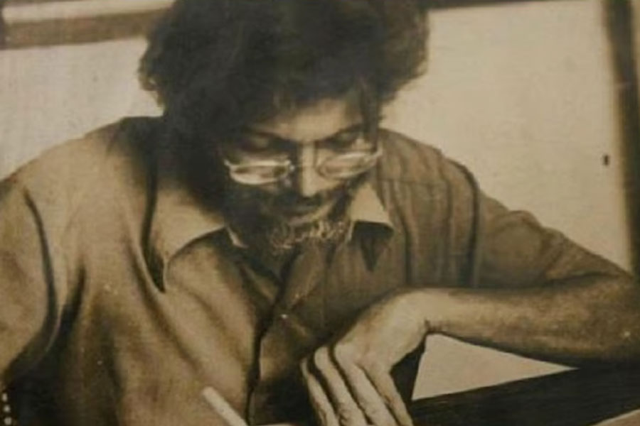 জ্যোতির্ময় দত্ত, মানবচরিত বা স্পর্ধিত খেলা