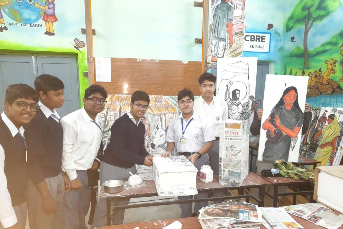 স্কুলের আঙিনায় শরৎ-স্মরণ, যোধপুর পার্ক বয়েজ স্কুলের অভিনব উদ্যোগ