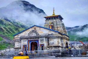 এবার কেদারনাথ-বদ্রীনাথে অ-হিন্দু প্রবেশে নিষেধাজ্ঞা! ‘ধর্মীয় পবিত্রতা’ রক্ষায় সিদ্ধান্ত মন্দির কমিটির