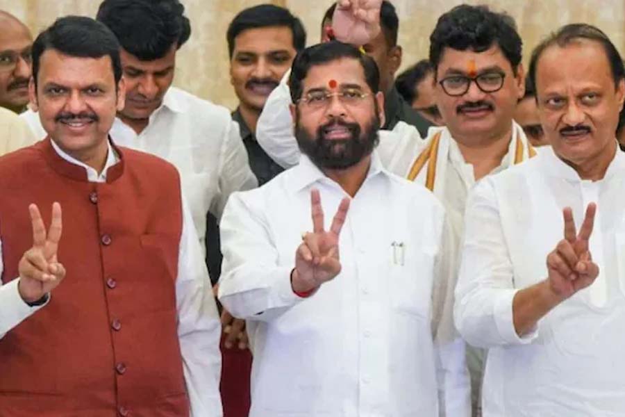 ভোটের আগেই জয়! মহারাষ্ট্রের পুর নির্বাচনে ৬৮ আসনে বিনা প্রতিদ্বন্দ্বিতায় জয়ী মহাজুটি