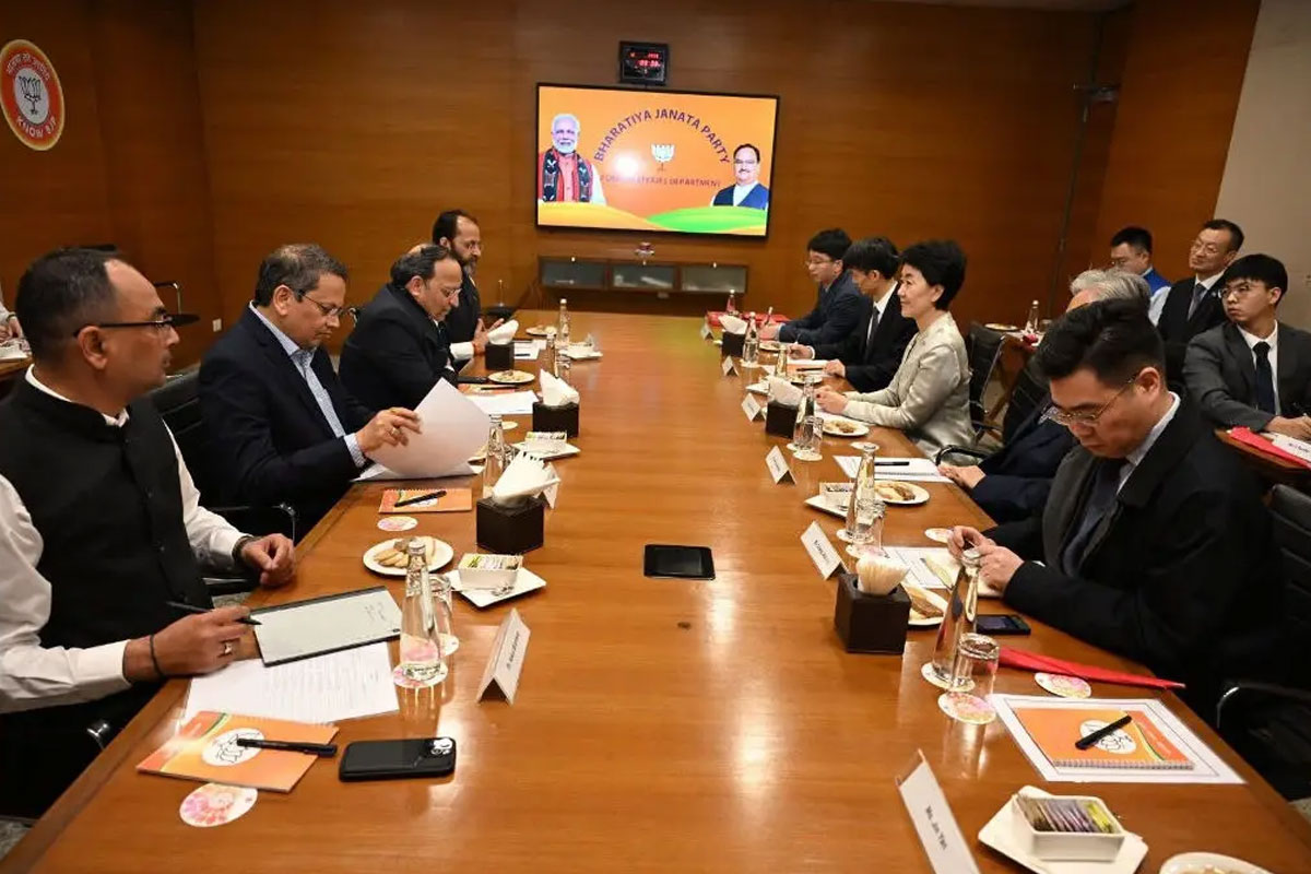 এবার আরএসএস দপ্তরে চিনা কমিউনিস্ট পার্টির প্রতিনিধিদল, সাক্ষাৎ হোসাবলের সঙ্গে
