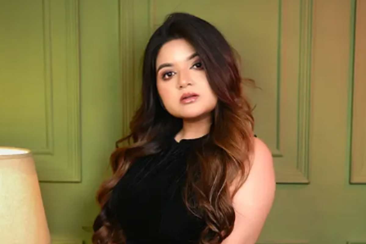 সঙ্গী ‘প্রাণের বন্ধু’, সুস্থ হয়েই শুটিং সেটে রণিতা