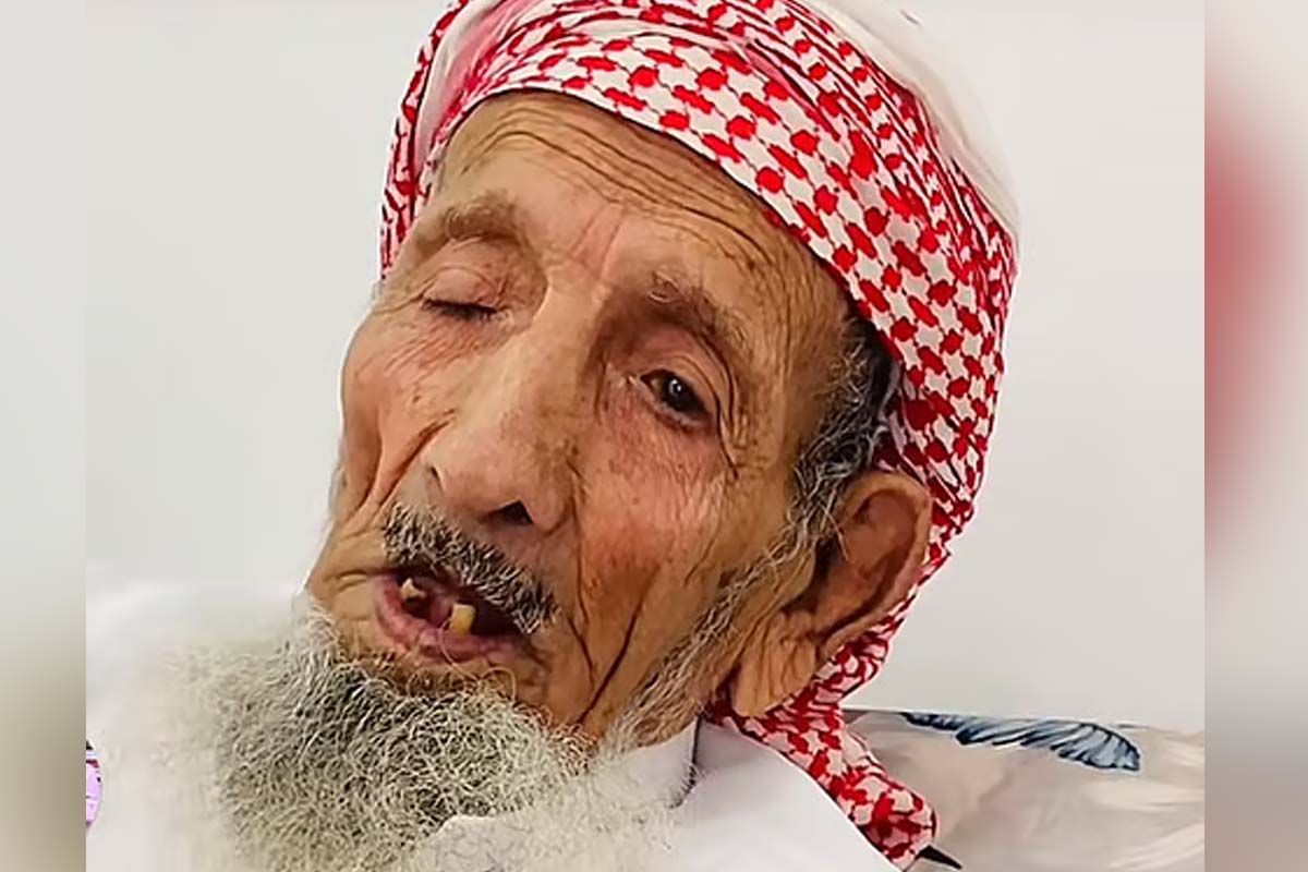 ১৪২ বছর বয়সে প্রয়াত সৌদির সবচেয়ে প্রবীণ নাগরিক! রেখে গেলেন ১৩৪ সন্তান-নাতি-পুতি