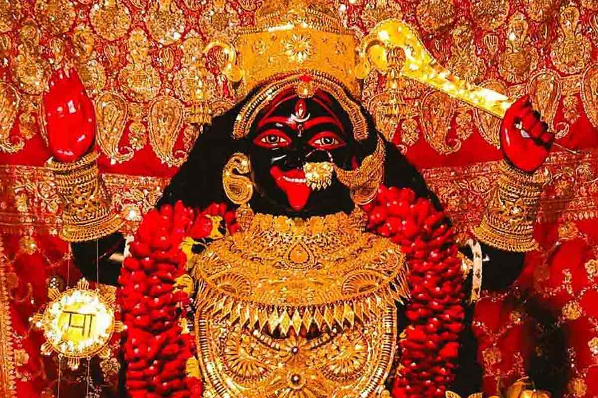 ‘মায়ের গয়না পছন্দ’, মধ্য কলকাতায় কালীর নামে বুজরুকি! শ্যামসুন্দরী মন্দিরে হাঙ্গামা