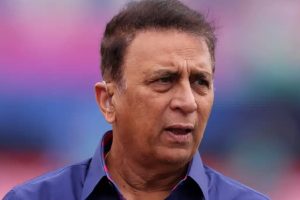 ‘ভারতীয় ভদ্রতার সুবিধা নেবেন না’, তোপ গাভাসকরের, কাদের উপর চটে লাল সানি?