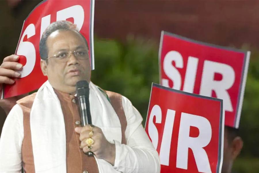 SIR শুনানিতে বনগাঁ দক্ষিণের বিজেপি বিধায়ক, পাশে থাকার আশ্বাস তৃণমূলের