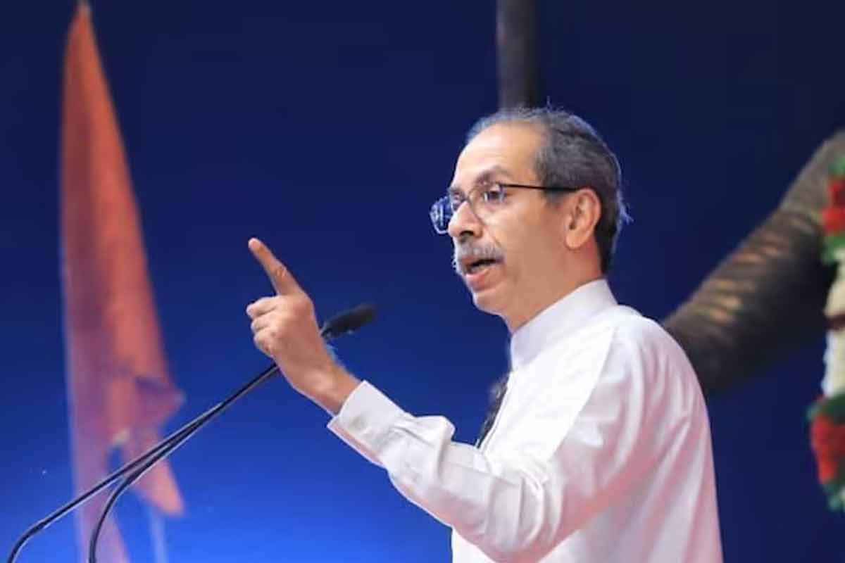 ‘চিতাবাঘের মতো জঙ্গল দখল করা শিল্পপতিদেরও গুলি করবেন?’, বনমন্ত্রীকে আক্রমণ উদ্ধবের