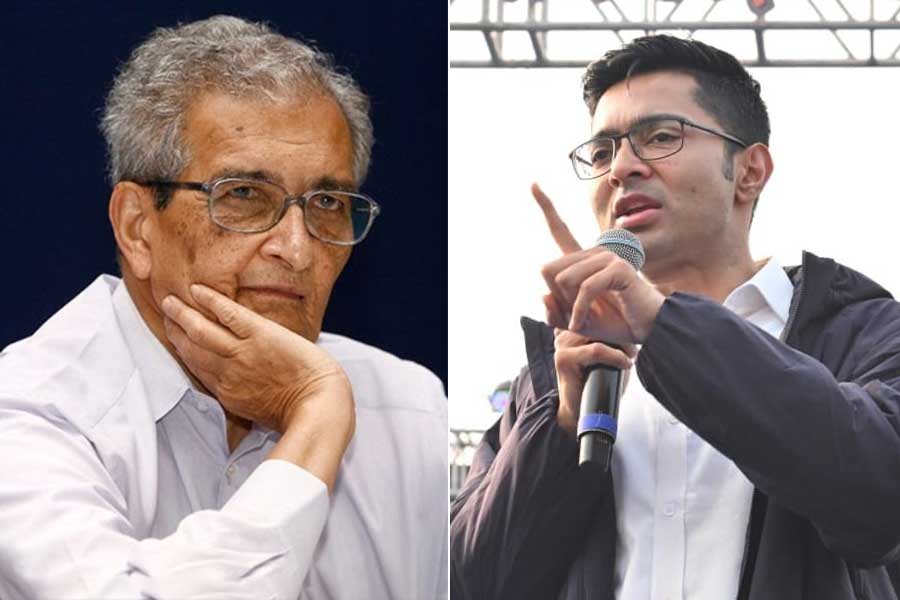নোবেলজয়ী অমর্ত্য সেনকেও SIR নোটিস! বীরভূমের সভা থেকে কমিশনকে তোপ অভিষেকের