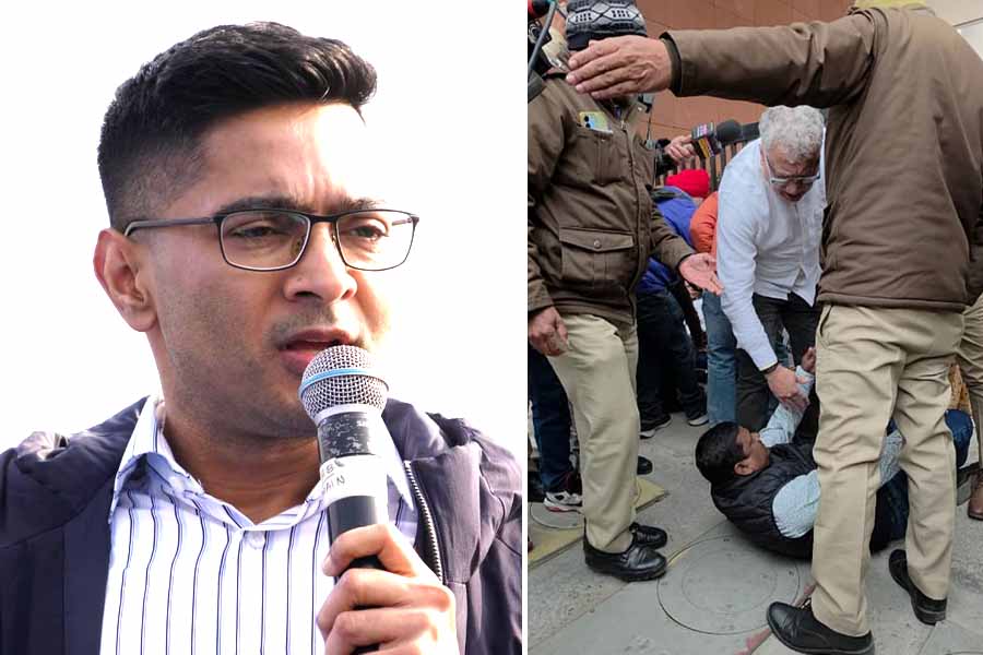 ‘বাংলা রুখে দাঁড়াবে’, সাংসদদের উপর ‘হামলা’ ও এজেন্সির ‘অপব্যবহারে’ ফুঁসে উঠলেন অভিষেক