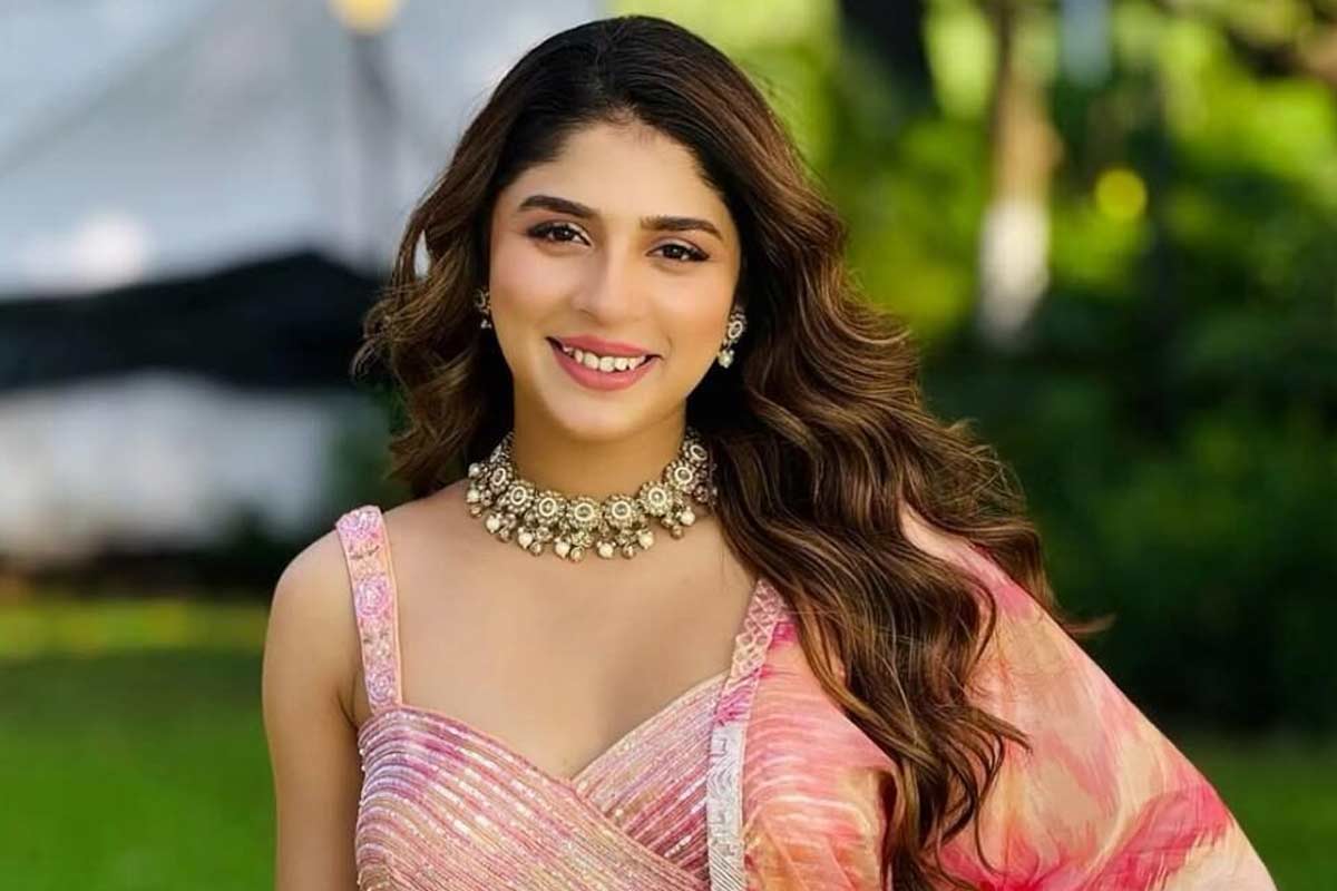 রোববারেই বাগদান সারছেন অদ্রিজা, কবে বিয়ের পিঁড়িতে বসবেন অভিনেত্রী? চিনে নিন পাত্রকে