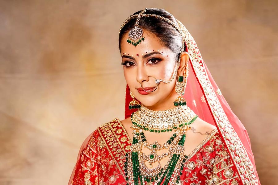 বিয়ের ৩ মাসের মধ্যেই অন্তঃসত্ত্বা ‘বালিকাবধূ’! অভীকা বলছেন, ‘কোনও প্ল্যানই ছিল না…’