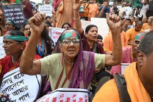 হিন্দু নির্যাতনের বাংলাদেশে ভোট-ময়দানে ৮০ সংখ্যালঘু প্রার্থী, সবচেয়ে বেশি বামে, মুছবে বিভাজন?