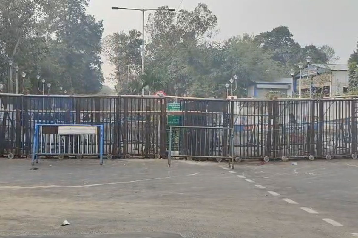 স্বাস্থ্যভবন অভিযান ঘিরে কড়া নিরাপত্তায় মোড়া সল্টলেক, বহু জায়গায় আশা কর্মীদের আটকানোর অভিযোগ