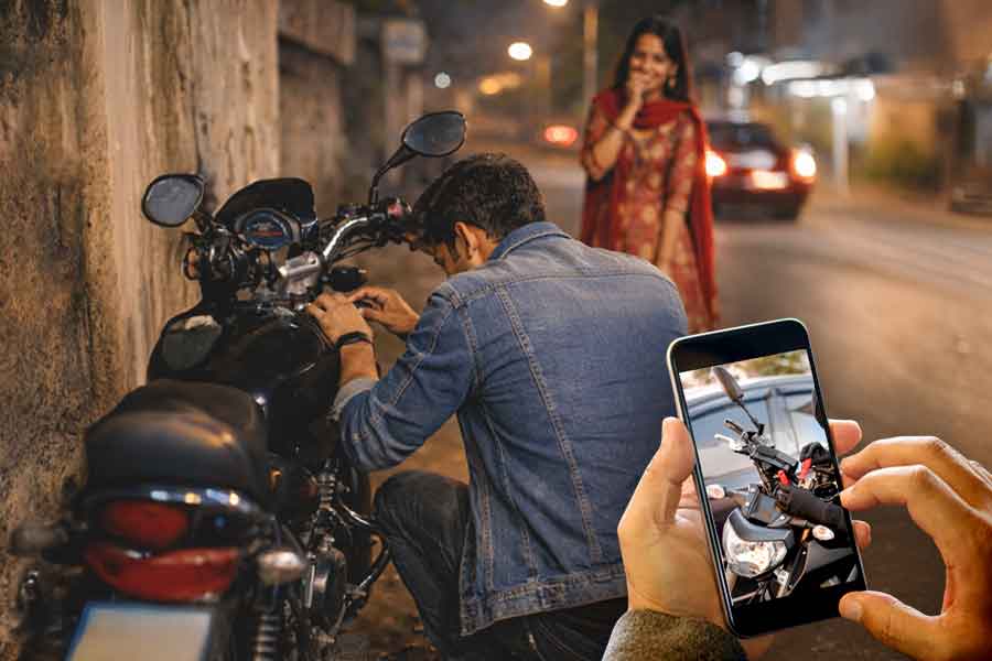 ‘একসঙ্গে বাইকে ঘুরব’, প্রেমিকার আবদার, ভিডিও দেখে লুটের ‘ট্রেনিং’ নিয়ে ছিনতাই করল যুবক