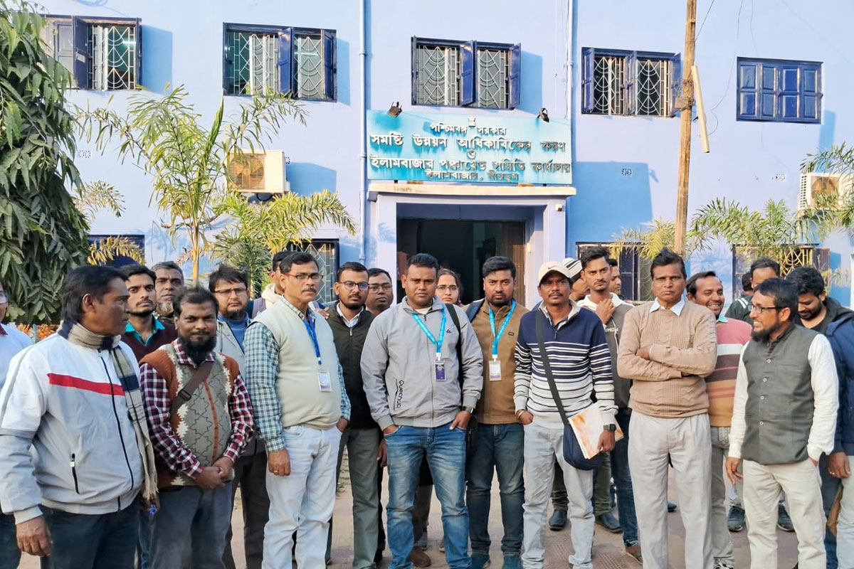 ভোটারদের হেনস্তায় মানসিক চাপে তাঁরাও, SIR নিয়ে কমিশনের বিরোধিতায় গণইস্তফা ৭0 বিএলও-র