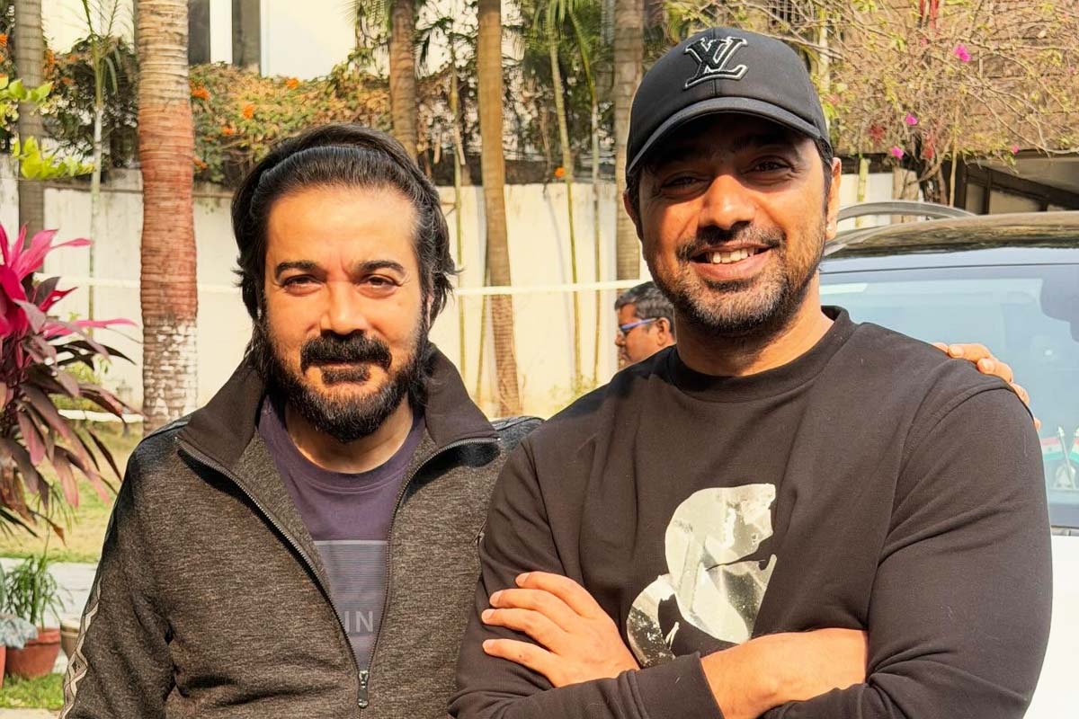 ‘পদ্মশ্রী-টদ্যশ্রী’র ভুল বোঝাবুঝির পর সটান প্রসেনজিতের বাড়িতে দেব, মান-অভিমান কি মিটল?