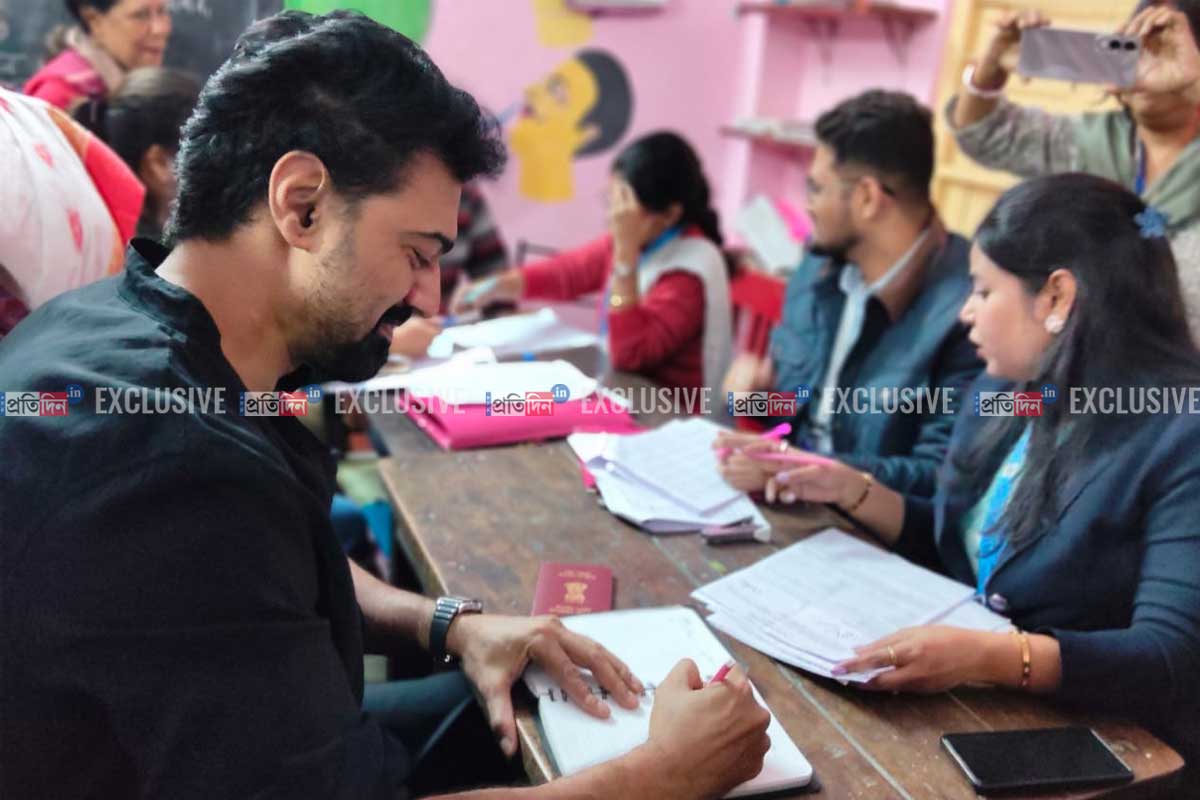 SIR শুনানিতে হাজিরা দেবের, বেরিয়ে কমিশনকে মানবিক হওয়ার আর্জি তারকা-সাংসদের