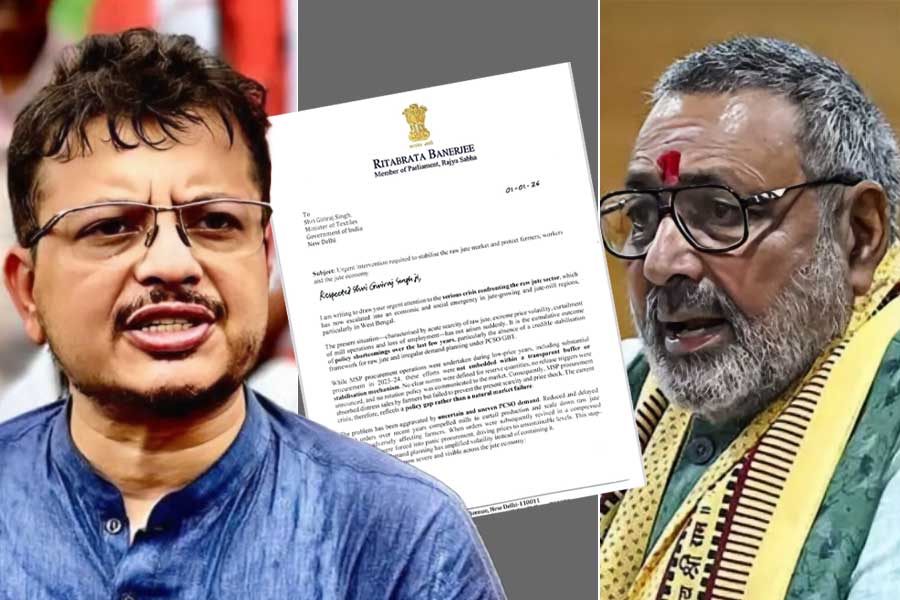 ‘পাটশিল্পে চরম দুর্দিন’, শাহের পালটায় কেন্দ্রকে ‘চাপ’ দিয়ে চিঠি ঋতব্রতর