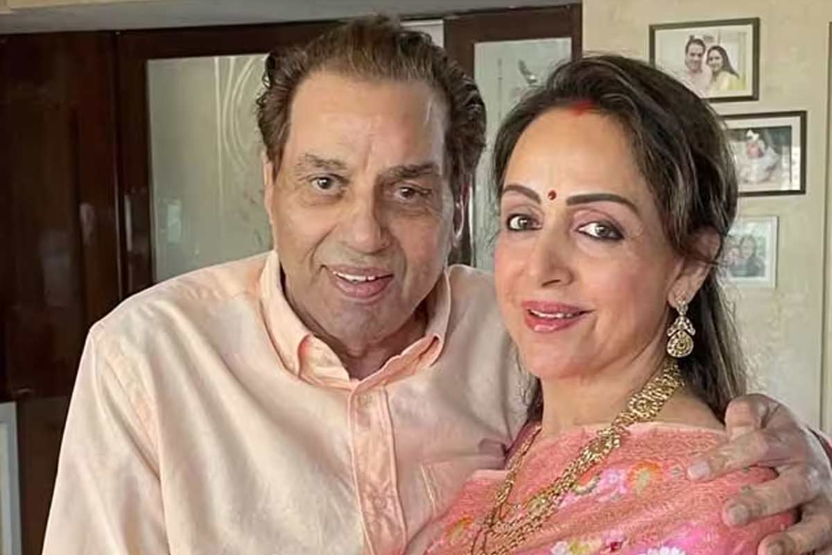 ধর্মেন্দ্রর জন্য আলাদা প্রার্থনাসভা কেন? অবশেষে মুখ খুললেন হেমা