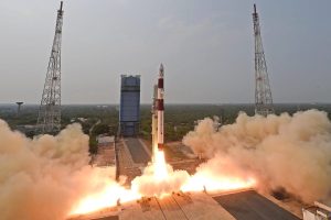 নতুন বছরের শুরুতেই ধাক্কা ইসরোর, মহাকাশে হারিয়ে গেল প্রতিরক্ষার ‘অন্বেষা’-সহ ১৬টি উপগ্রহ